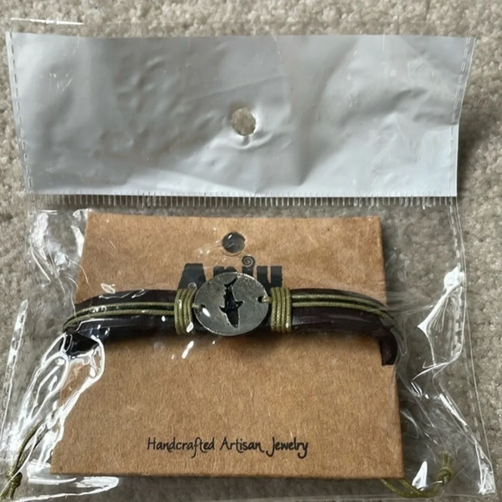 Nwt Anju handcrafted, leather and twine shark bracelet